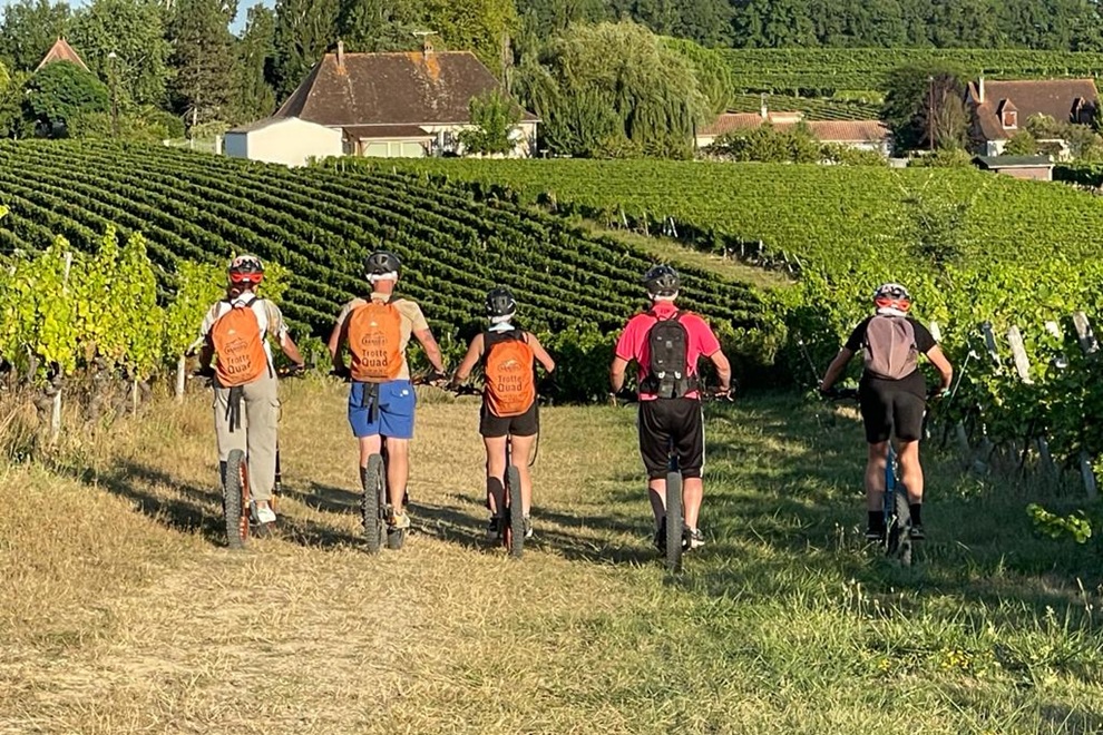 Night scooter ride & tasting