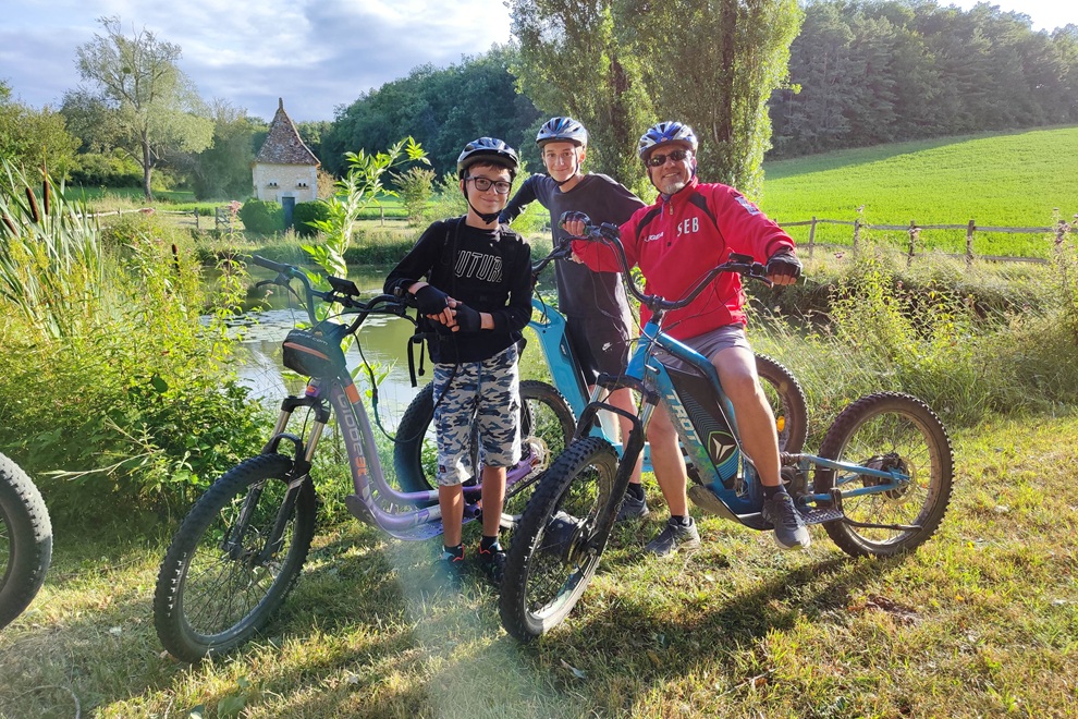 Night scooter ride & tasting